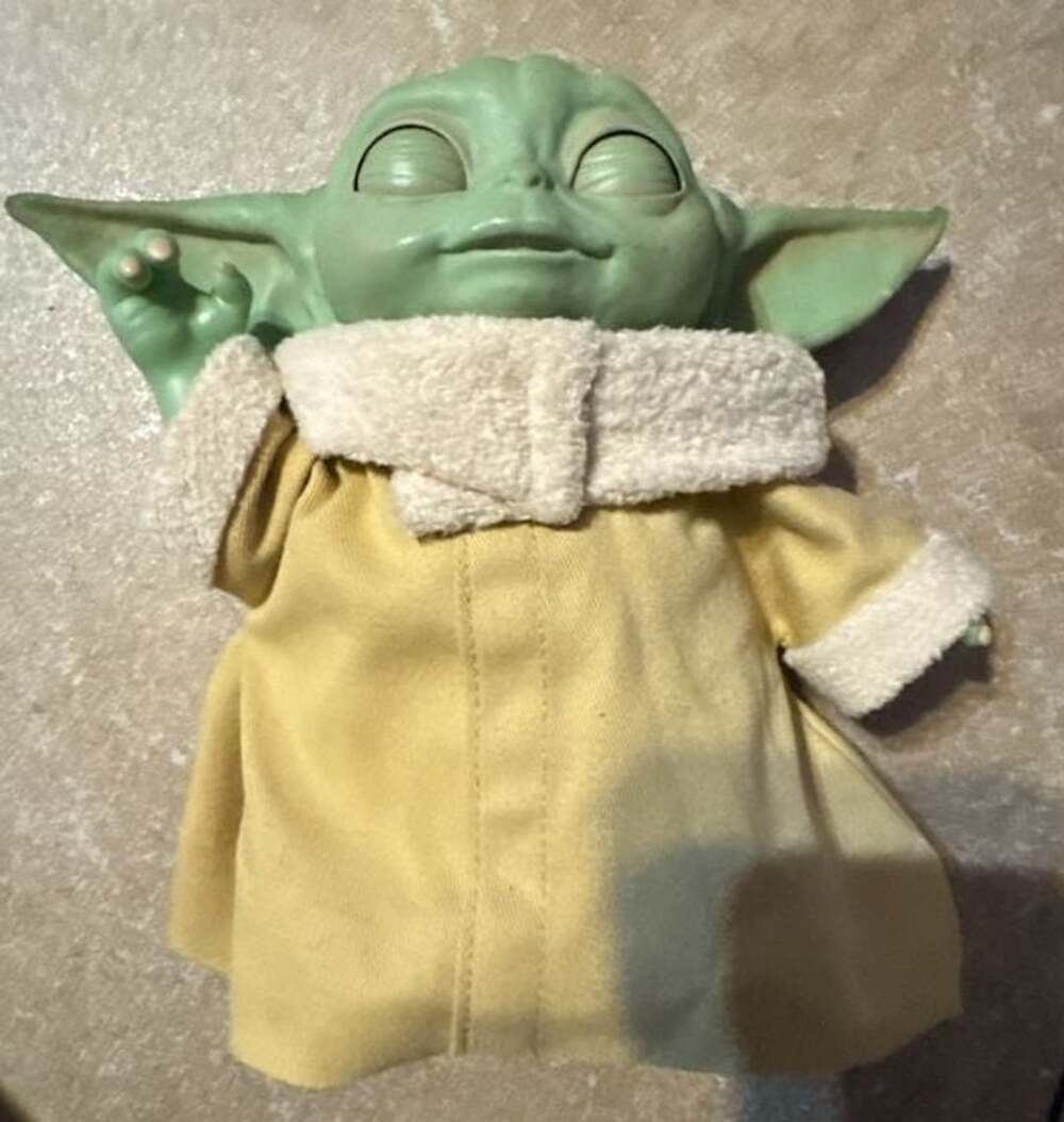 Star Wars The Mandalorian The Child Animatronic Edition Grogu Toy